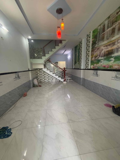 Cho thuê nhà 3tr8 chốt  Dt:4x15 (2pn 2wc)  Cho thuê lâu dài , gần công