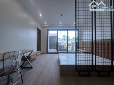 Cho Thuê CCMN 111 Âu Cơ Tây Hồ 35m2 Studio Cửa Sổ Ban Công Thang Máy Full Nội Thất Gần Chợ