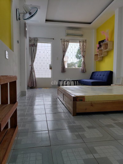 Phòng 45m2, đường Nguyễn Trãi, P9, Q5, 5tr7/ tháng