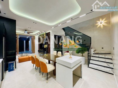 CHO THUÊ VILLA MẶT TIỀN SÁT BIỂN NGUYỄN TẤT THÀNH – CÓ HỒ BƠI RIÊNG   chủ cho thuê căn vil