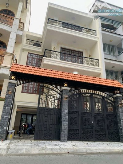 Cho thuê nhà Sư Vạn Hạnh, Phường 12, Quận 10 ( Phường Hòa Hưng )