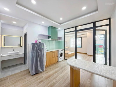 Căn hộ ban công Nguyễn Văn Thương - ngay ga Metro Văn Thánh/Pearl Plaza. LH 0989 785 ***