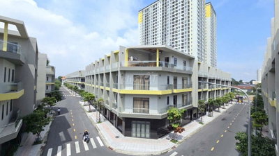 Còn *** 2 căn Nhà Phố Bcons Uni Valley
