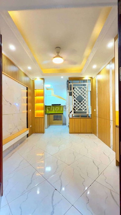 Chính chủ bán nhà 34C, lô góc, đủ nội thất, ô tô đỗ cửa, xây mới