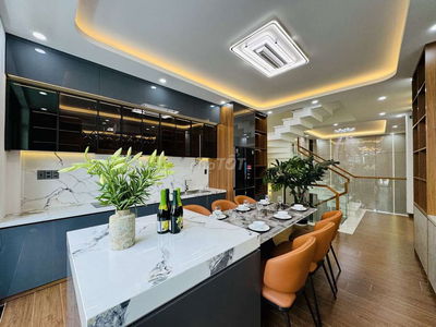 Bán nhà mặt tiền đường Tô Hiến Thành full nội thất