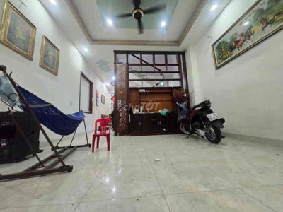 Nhà phố Thủ Đức 2 tầng 100m² Sổ hồng