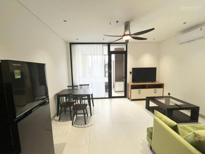 Cho thuê căn hộ cuối phố Hồng Tiến Kéo Dài 48m2 1 ngủ 1 khách riêng full đồ giá 8 triệu:0976 879 ***