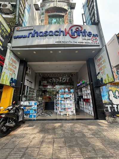 Tòa nhà MT Nguyễn Thị Minh Khai , Q.3 - Hầm 8 Tầng - 8x18m - 150 Triệu