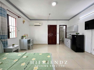 STUDIO CỬA SỔ TRỜI SIÊU TO THOÁNG MÁT  FULL NỘI THẤT GẦN CV LÀNG HOA