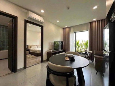 Căn hộ 1 phòng ngủ full nội thất, ban công thoáng Nguyễn Văn Cừ quận 5