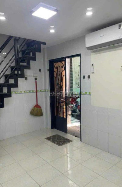 Cho thuê nhà nguyên căn.Đường Hoàng Sa.Quận 3.