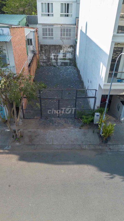 cho thuê mặt bằng kiot ngay chợ bùi văn ba ngang 4 dài 12 giá siêu tôt