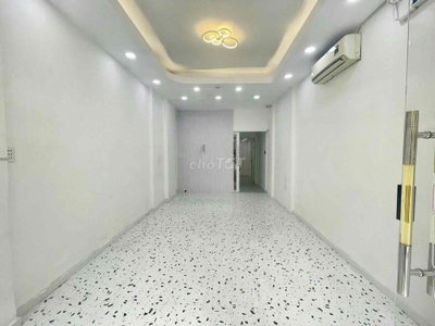 nhà 6 PHÒNG NGỦ 3,6x15 sư vạn hạnh. hẻm xe hơi