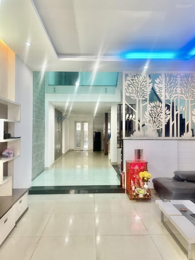 CC BÁN NHÀ GÒ VẤP GẦN NHÀ THỜ NỮ VƯƠNG HÒA BÌNH - DT 92m2 -3PN - ĐIỆN MẶT TRỜI 5KWP - GIÁ 9,5 TỶ TL