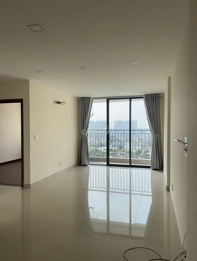 Chính chủ cho thuê căn hộ 3PN -11tr tại Goldora Plaza