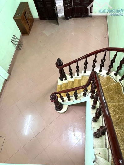 CHÍNH CHỦ BÁN NHÀ CẦU GIẤY - BA BƯỚC RA PHỐ - ÔTÔ - 52M2 - NHỈNH 13 TỶ