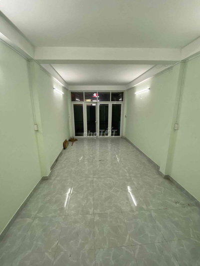 Phòng trọ ngã 4 Hàng Xanh