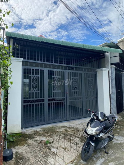 bán nhà SHR Tân Đông Hiệp giá rẻ