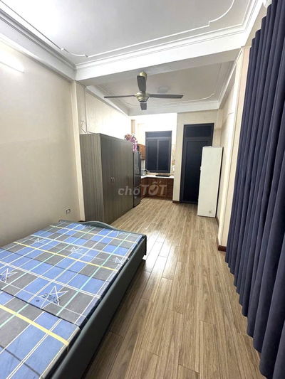 CHO THUÊ CĂN HỘ 1 SÀN 2 NGỦ  NGAY MẶT ĐƯỜNG LỚN LẠC LONG QUÂN, TÂY HỒ