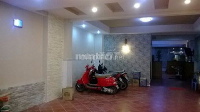 phòng tiện nghi rẻ víp 2tr5 ưu tiên độc thân Nam lầu 4