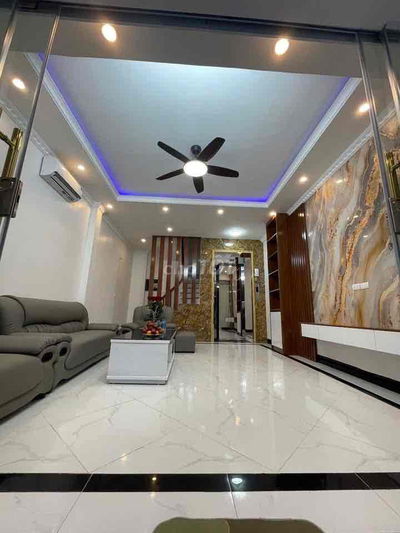 Nhà mới, thang máy, 6T, gần pvđ, hoàng quốc việt, ngõ nông, 2 thoáng