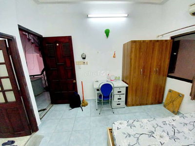 PHÒNG NGAY SÂN BAY TÂN SƠN NHẤT GIÁP PHÚ NHUẬN