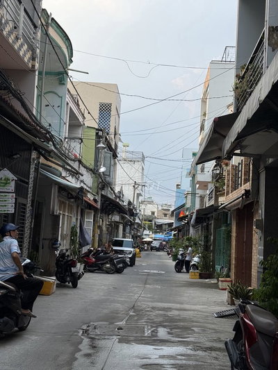 GẤP RẺ RẤT RẺ LÊ VĂN QUỚI-HẺM XE HƠI THÔNG-53m2-3.79TỶ-BÌNH TÂN-2tầng