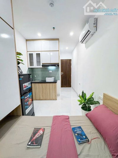Bán CCMN Trung Kính, 50m ra ô tô, 94m² x 7T thang máy, 21 phòng KK, dòng tiền 100tr/th