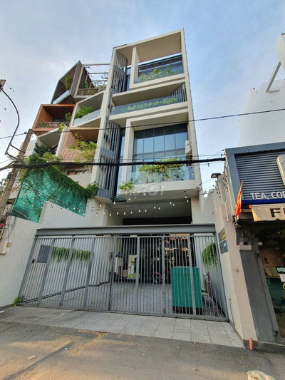 SIÊU PHẨM 99A NGUYỄN THIỆN THUẬT, QUẬN 3.NGANG 8M.CÓ HẦM, THANG MÁY.