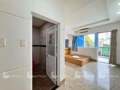 Cho Thuê CHDV Studio full nội thất và có bancol rộng