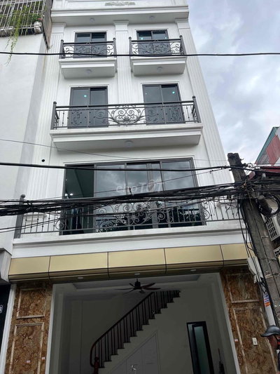 cho thuê nhà 5 tầng kinh doanh đỉnh ô to vao nhà dt 36 m giá 15 trieu
