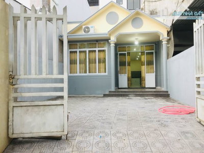 Cho thuê nhà 120m2 kiệt ô tô Hàn Mặc Tử thông Phạm Văn Đồng, Huế gần cầu Vỹ Dạ