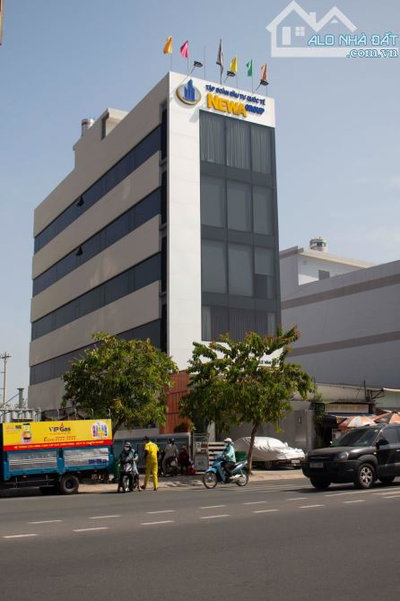 BÁN toà nhà văn phòng mặt tiền đường Lê văn việt ,Q9 . Tp . Thủ Đức .hcm .(63.9 tỷ )