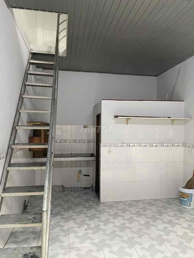 CHO THUÊ PHÒNG 1 LẦU 1 TRỆT ĐƯỜNG TAM BÌNH THỦ ĐỨC