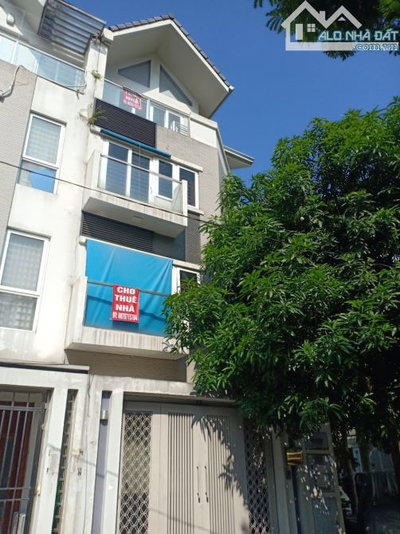 Cho thuê (CẢ NHÀ)Liền kề  Trần Kim Xuyến-Trung Hòa,Dt 70m2,4 tầng+1 hầm, Mt:7m,Giá 23tr/th