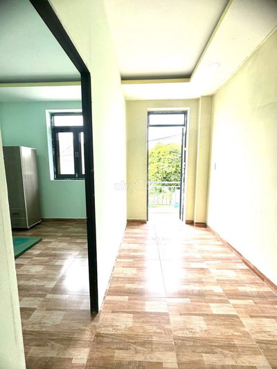 Cho thuê căn studio mới 25m2, có WC riêng tại Phú Hữu Quận 9giá 3tr