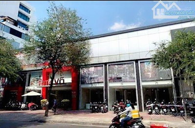 Mặt Tiền 26m*45m 846 Sư vạn Hạnh, 2 Tầng gần Vạn Hạnh Mall