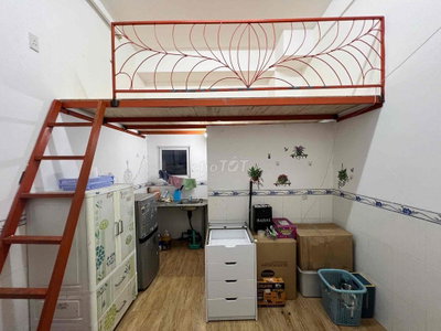 Chính chủ cho thuê phòng gác lửng cao 1m6 ở Làng Đại Học gần TDTU