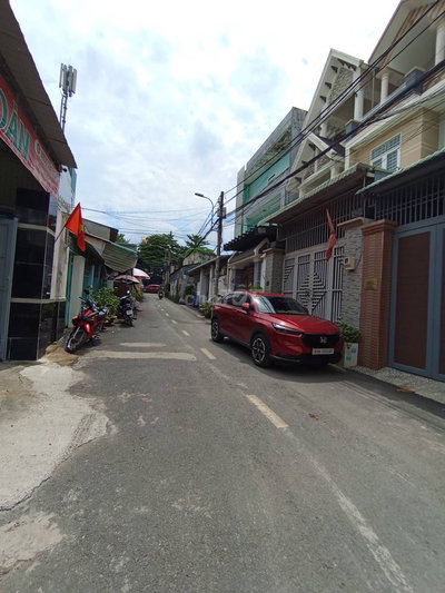 BÁN NHÀ KHU VIP LÃ XUÂN OAI - XE HƠI TỚI CỬA - FULL NỘI THẤT - 5.15 TỶ