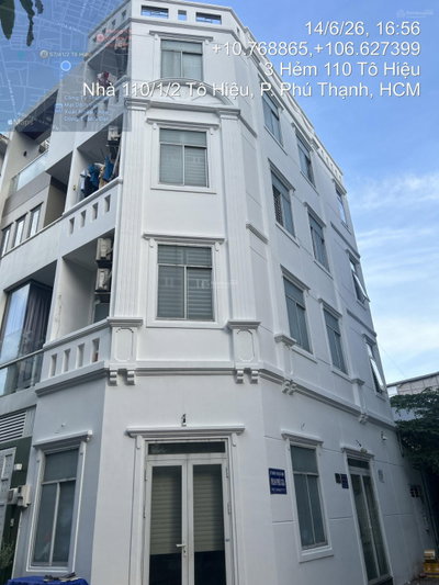 Phòng trọ đường Tô Hiệu - Phường Phú Thạnh (Phường Hiệp Tân, Q. Tân Phú cũ), căn góc, có ban công