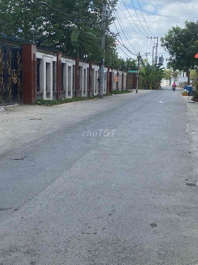NHÀ VƯỜN 1300M2 CÓ NHÀ HOÀN CÔNG,ĐƯỜNG NHỰA