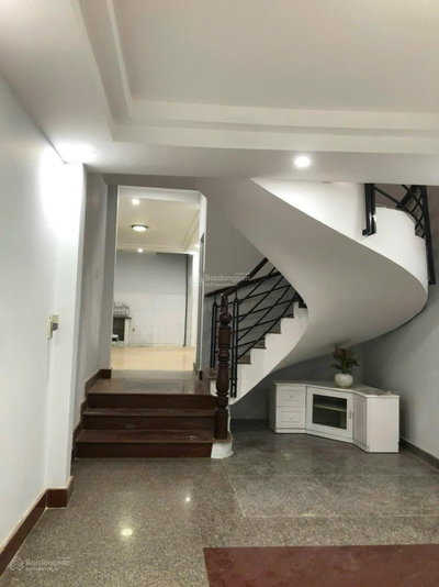 Bán nhà làm căn hộ dịch vụ đang cho thuê 11 phòng, giá cho thuê khoán 48tr/tháng