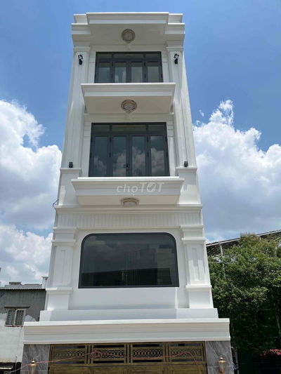 Nhà phố mới xây 1 trệt 3 lầu đường Hiệp Bình giá tốt !!!