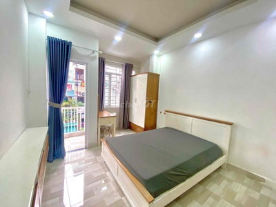 Stu Ban Công 25m2 FullNT Mới Keng Ánh Sáng Ngập Phòng Ngay Giáp Q1