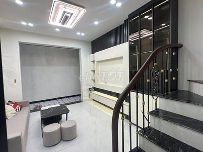 Nhà Minh Khai 5 tầng, gần phố, sổ đỏ chính chủ
