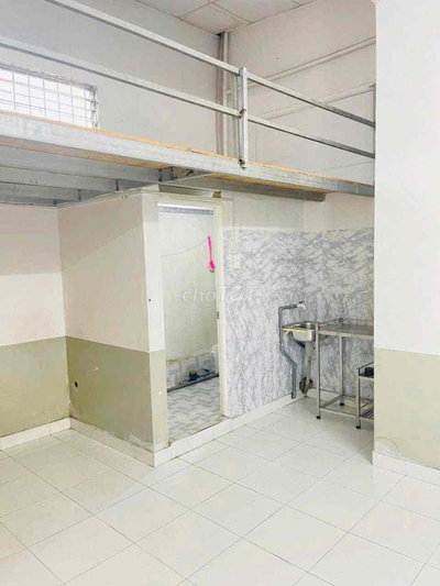 Sau Mặt Tiền Nguyễn Kiệm, gần CV Gia Định & Siêu Thị Go