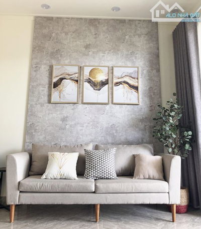 *Bán dãy 13 phòng trọ, đường Đầm Rong 2, cho thuê 20tr/th, dt 258m2, giá 15 Tỷ