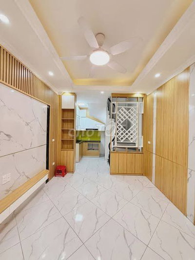 bán nhà 5 tầng Kim Ngưu gần Lạc Trung