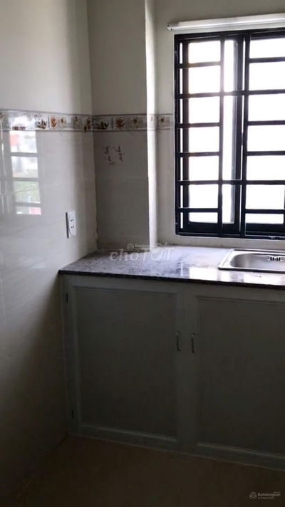 Còn 1P nhỏ 2tr9 csổ trời,mlạnh gần ngã 4 Thủ Đức&các trường ĐH,khu CNC