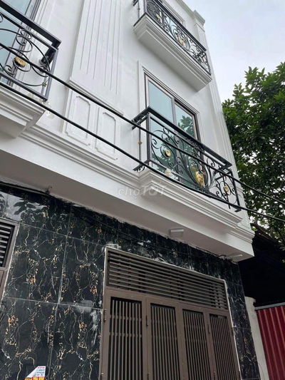 Chỉ 2,5 tỷ- Nhà 3 tầng. Gần TT Chúc Sơn, QL6. Oto đỗ. 20p TT Hà ĐÔng
